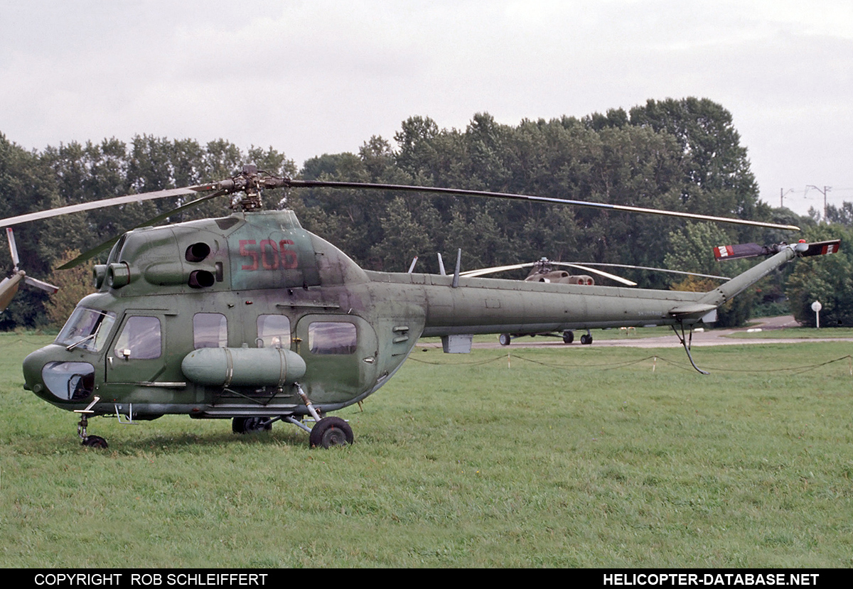 PZL Mi-2   506 red