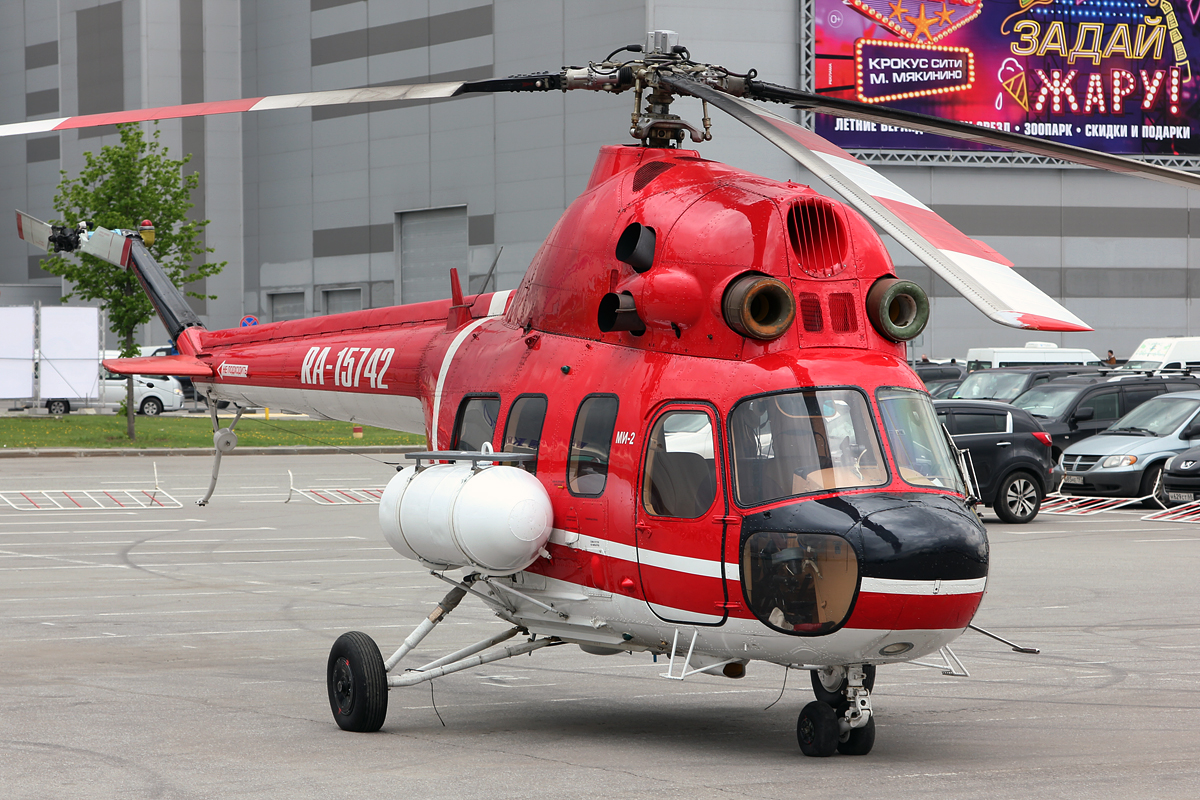 PZL Mi-2   RA-15742