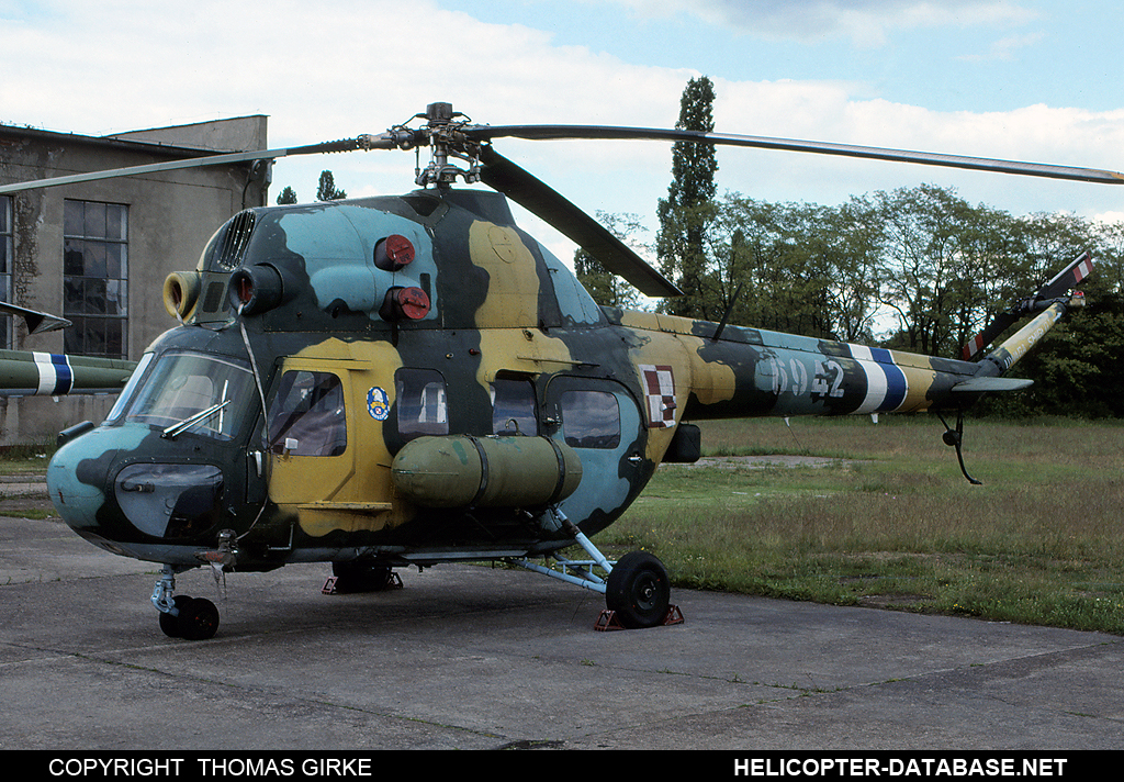 PZL Mi-2   6942