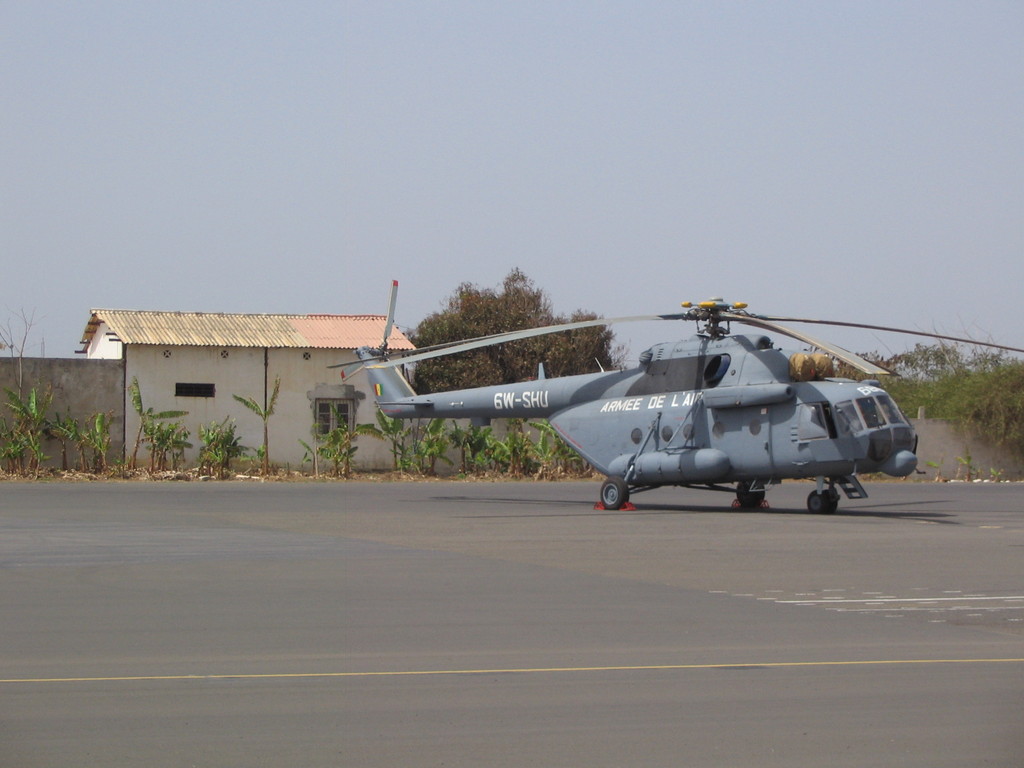 Mi-17-1V   6W-SHU