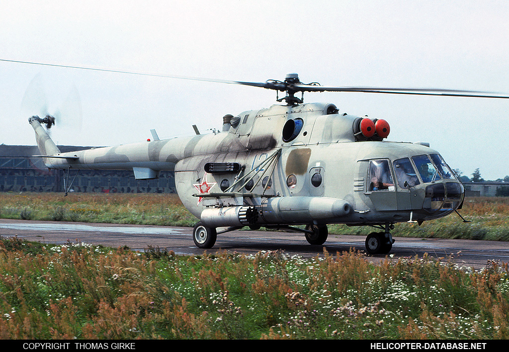 Mi-8MT   12 blue