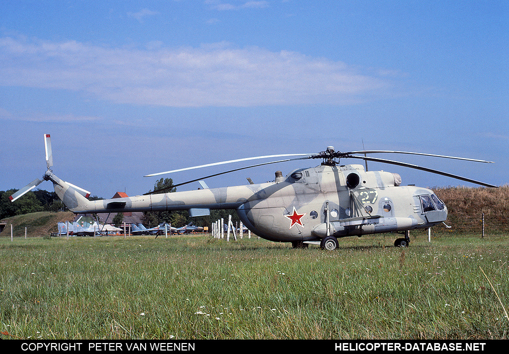 Mi-8MT   27 yellow