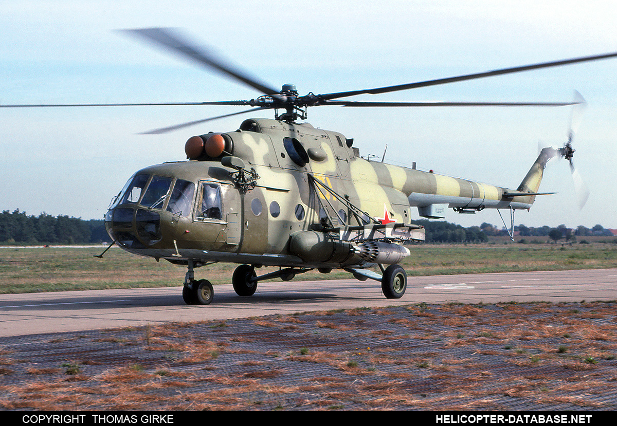 Mi-8MT   61 yellow