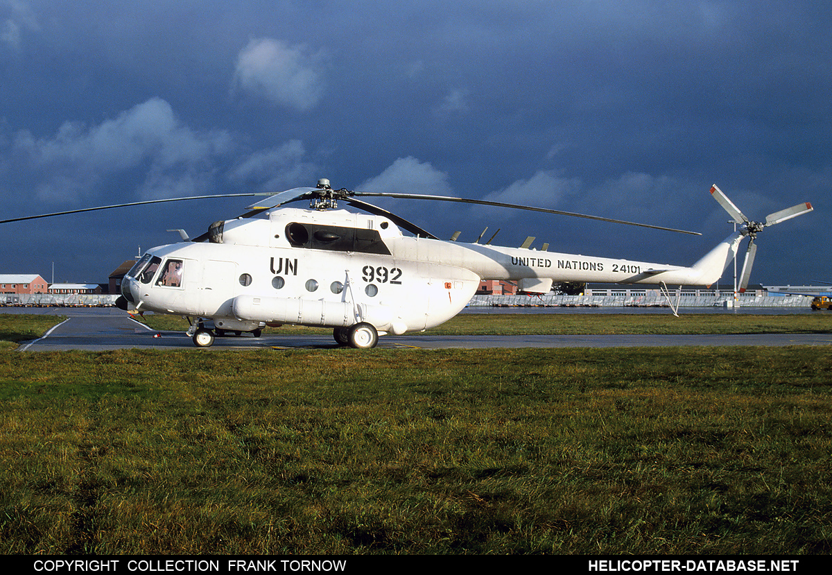 Mi-8MT   24101