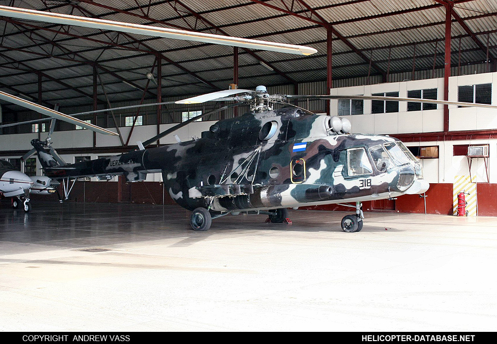 Mi-17   318