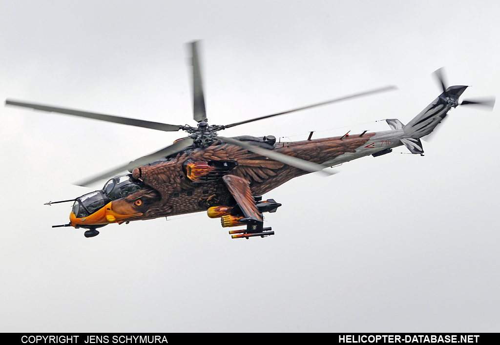 Mi-24V   716
