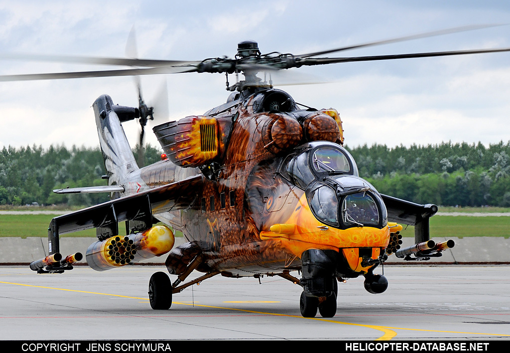 Mi-24V   716