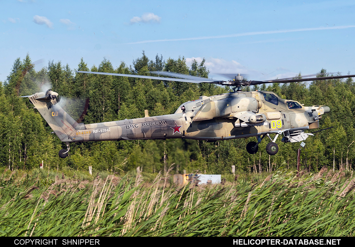 Mi-28N   RF-93942