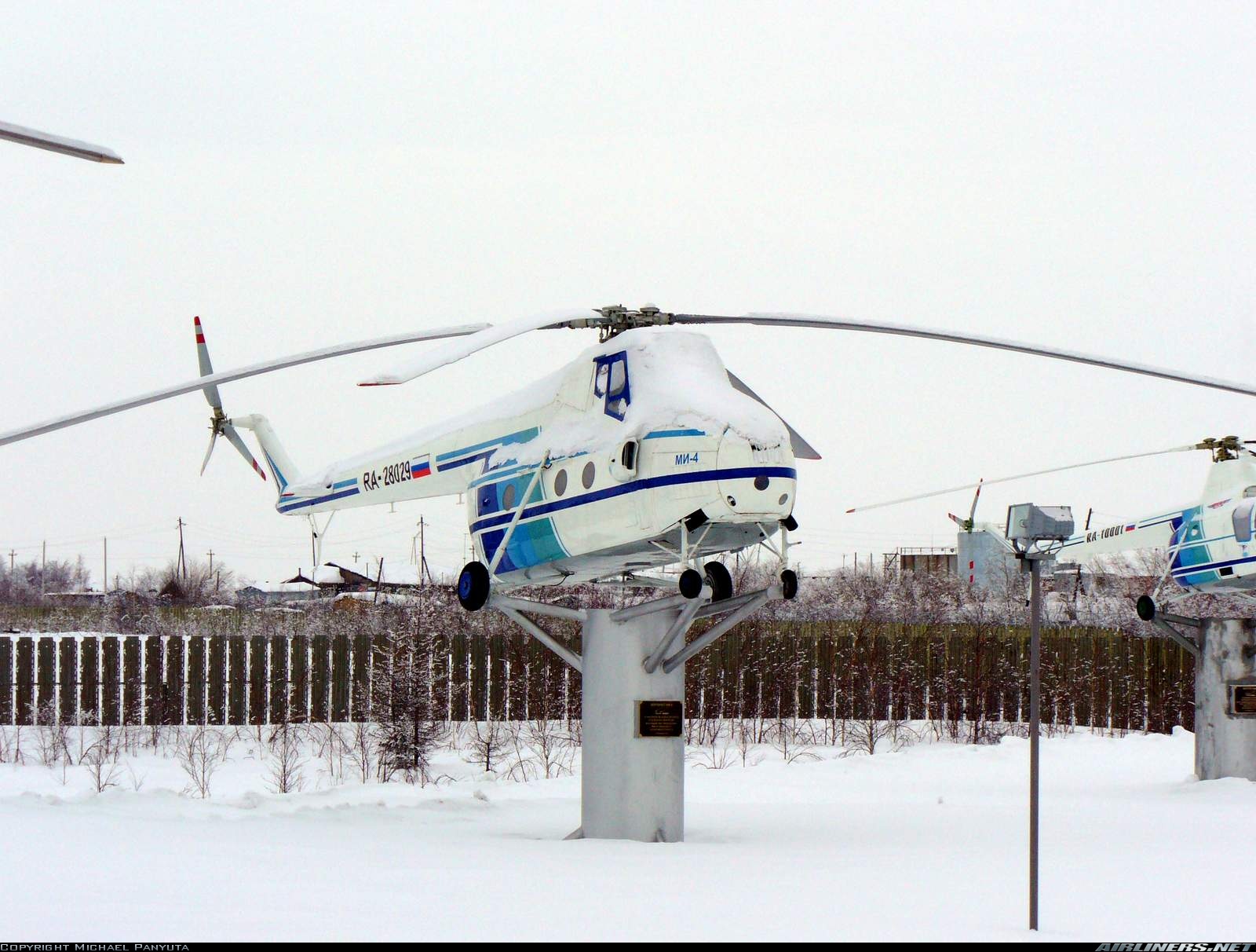 Mi-4A   RA-28029