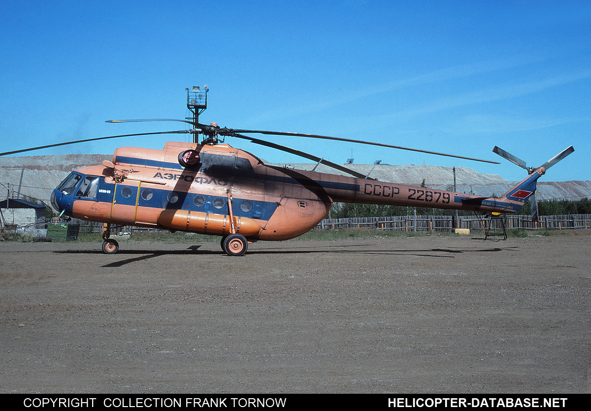 Mi-8T   CCCP-22879