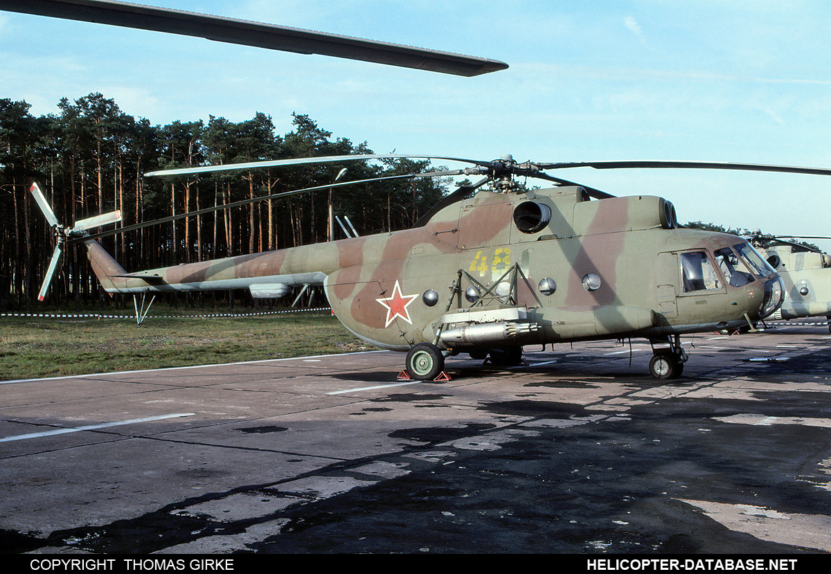 Mi-8T   48 yellow