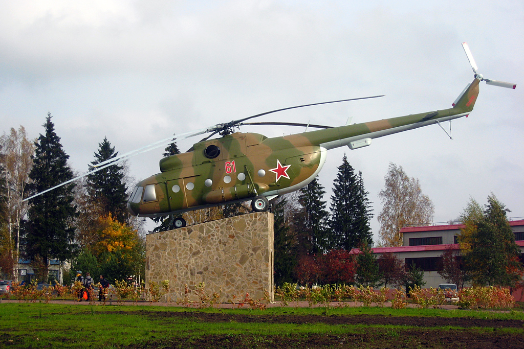 Mi-8T   61 red