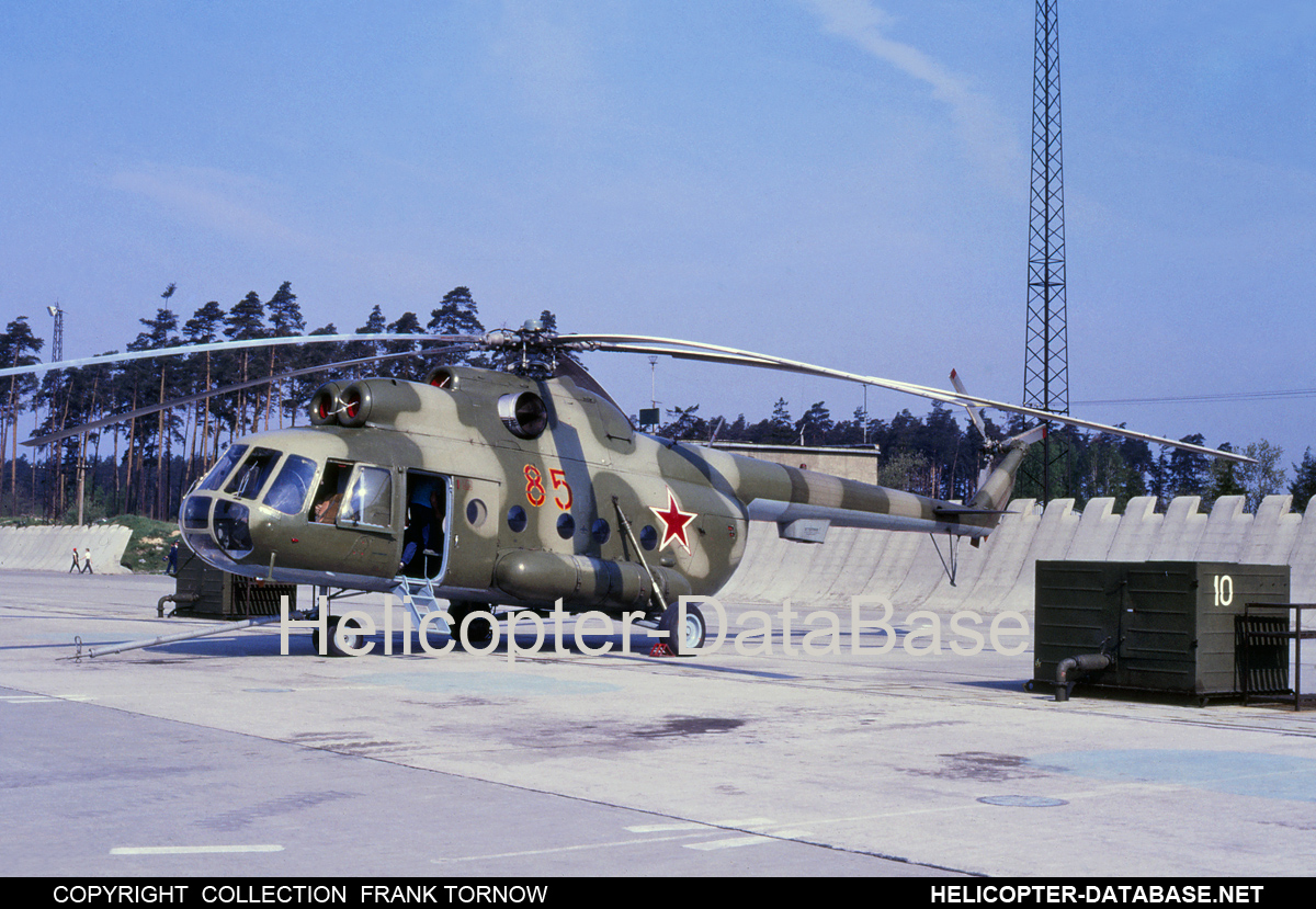 Mi-8T   85 red