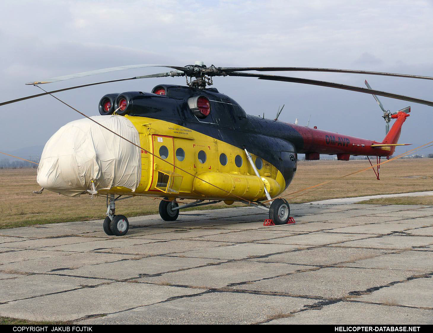 Mi-8T   OM-AVP