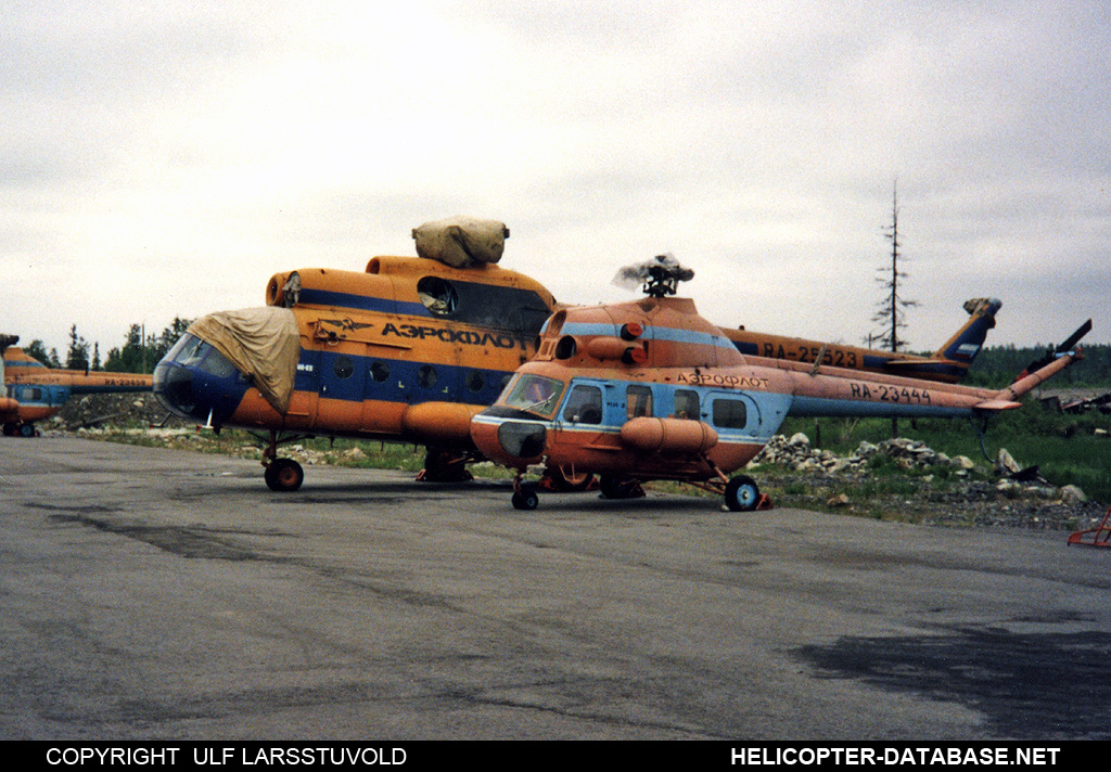 Mi-8AT   RA-25523