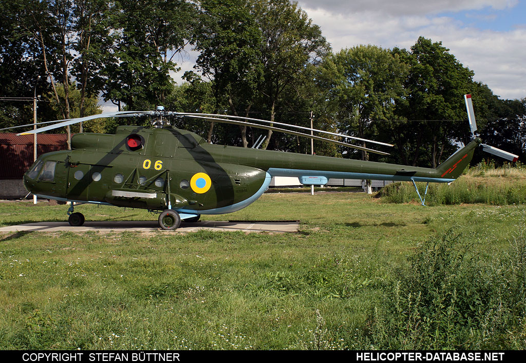 Mi-8T   06 yellow