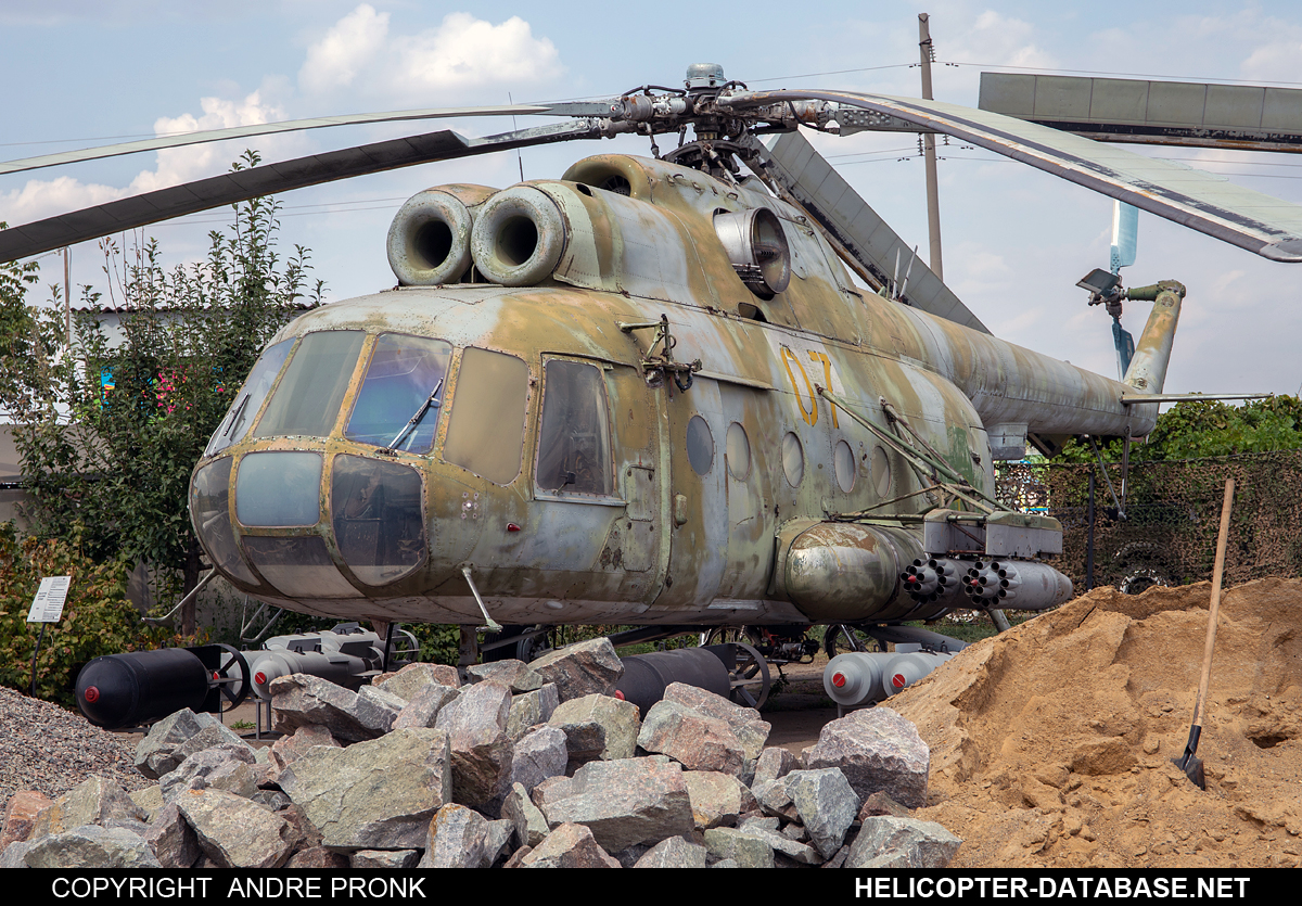 Mi-8T   07 yellow