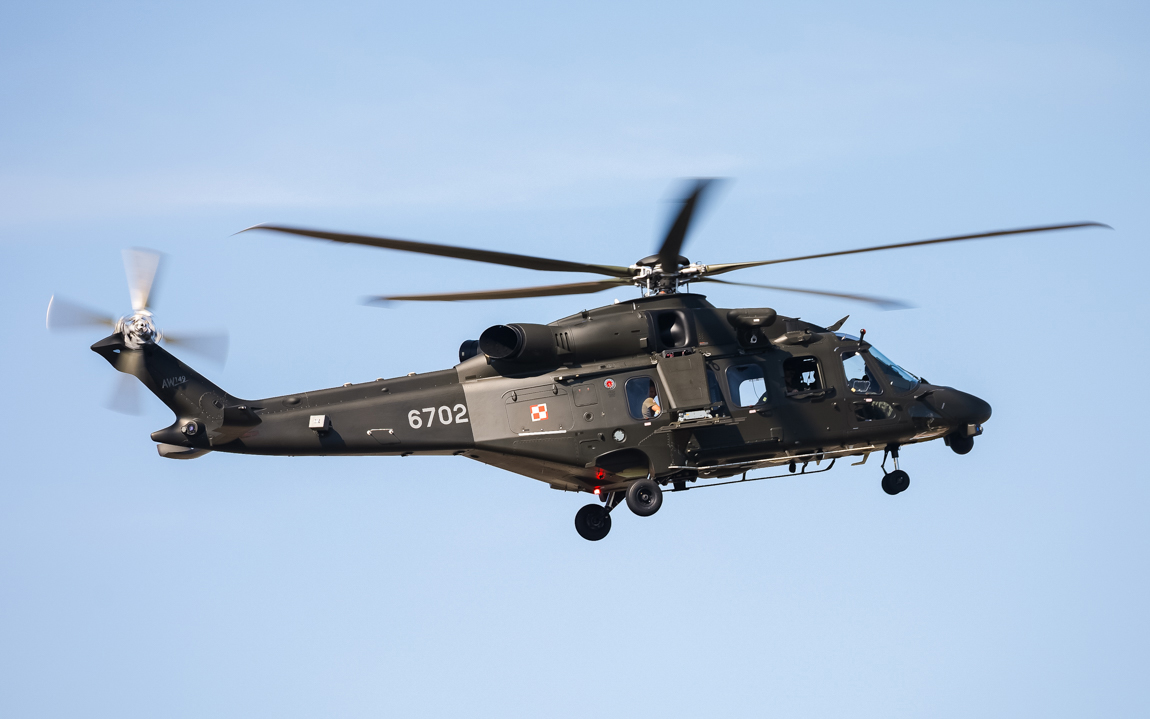 AW-149   6702