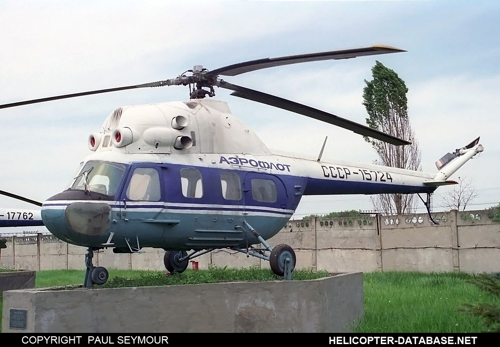PZL Mi-2   CCCP-15724