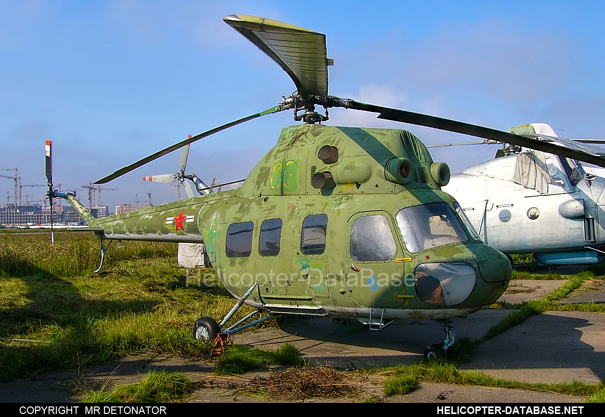 PZL Mi-2   03 yellow