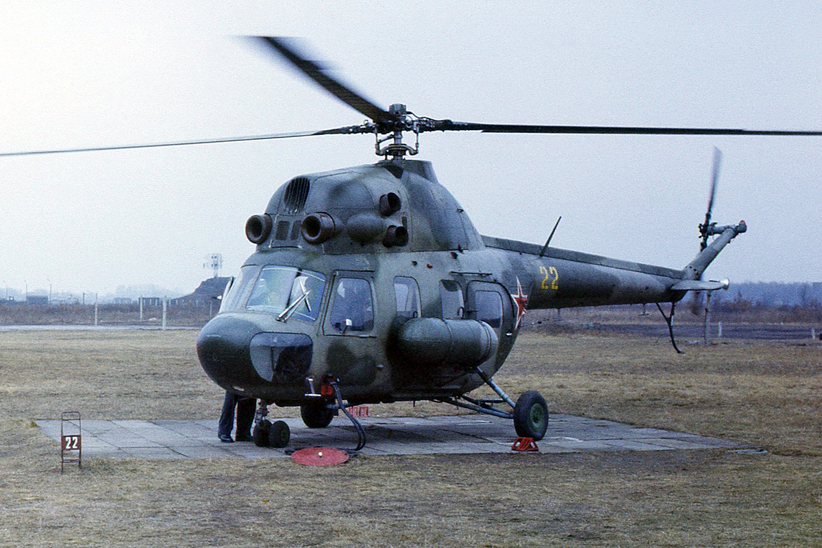 PZL Mi-2&nbsp;&nbsp;&nbsp;22 yellow