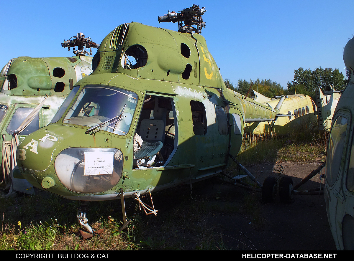 PZL Mi-2   52 yellow