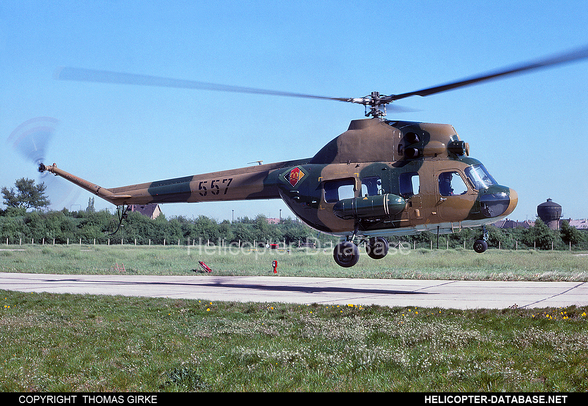 PZL Mi-2   557
