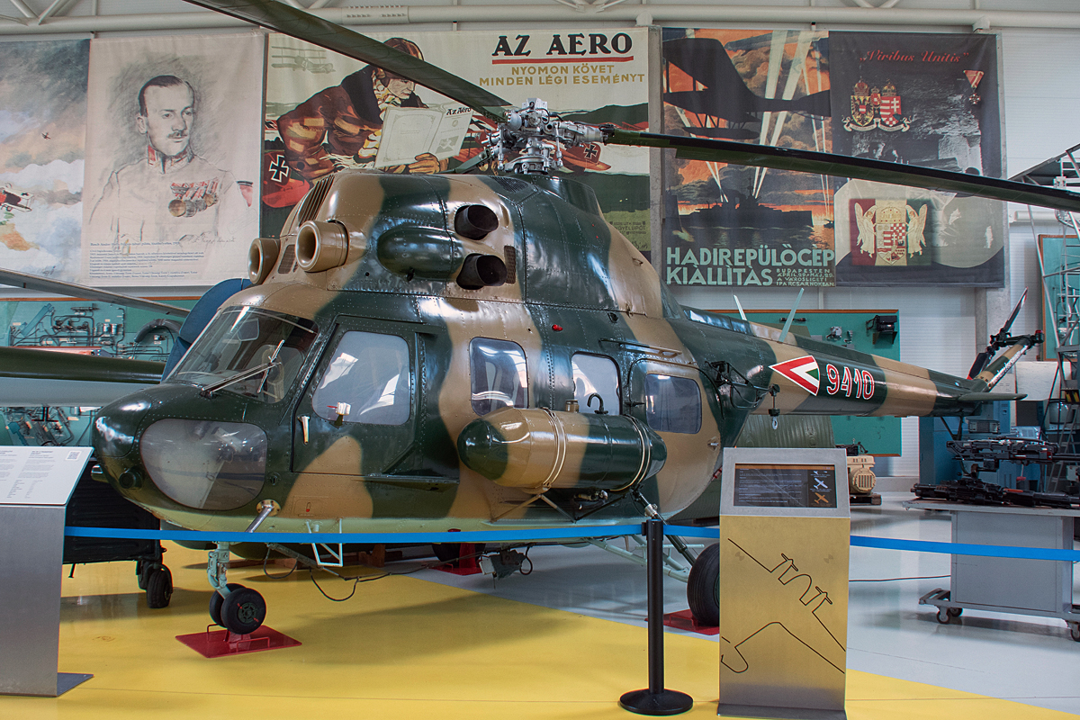 PZL Mi-2   9410