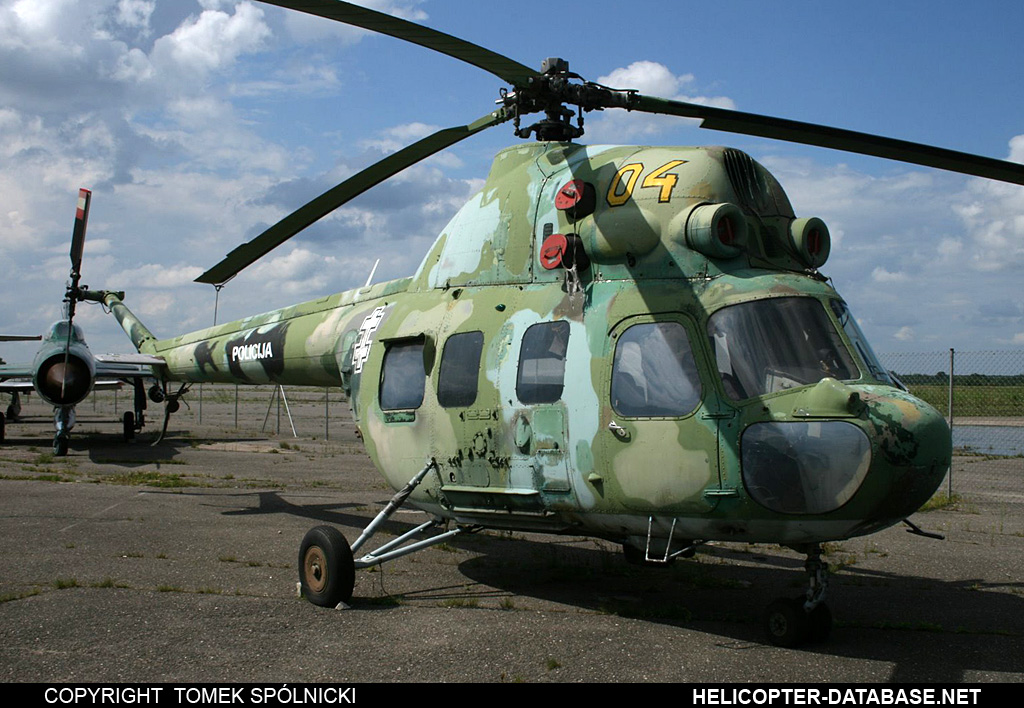 PZL Mi-2   04 yellow