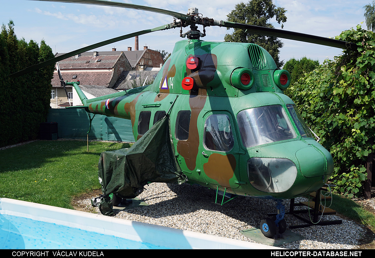 PZL Mi-2   614