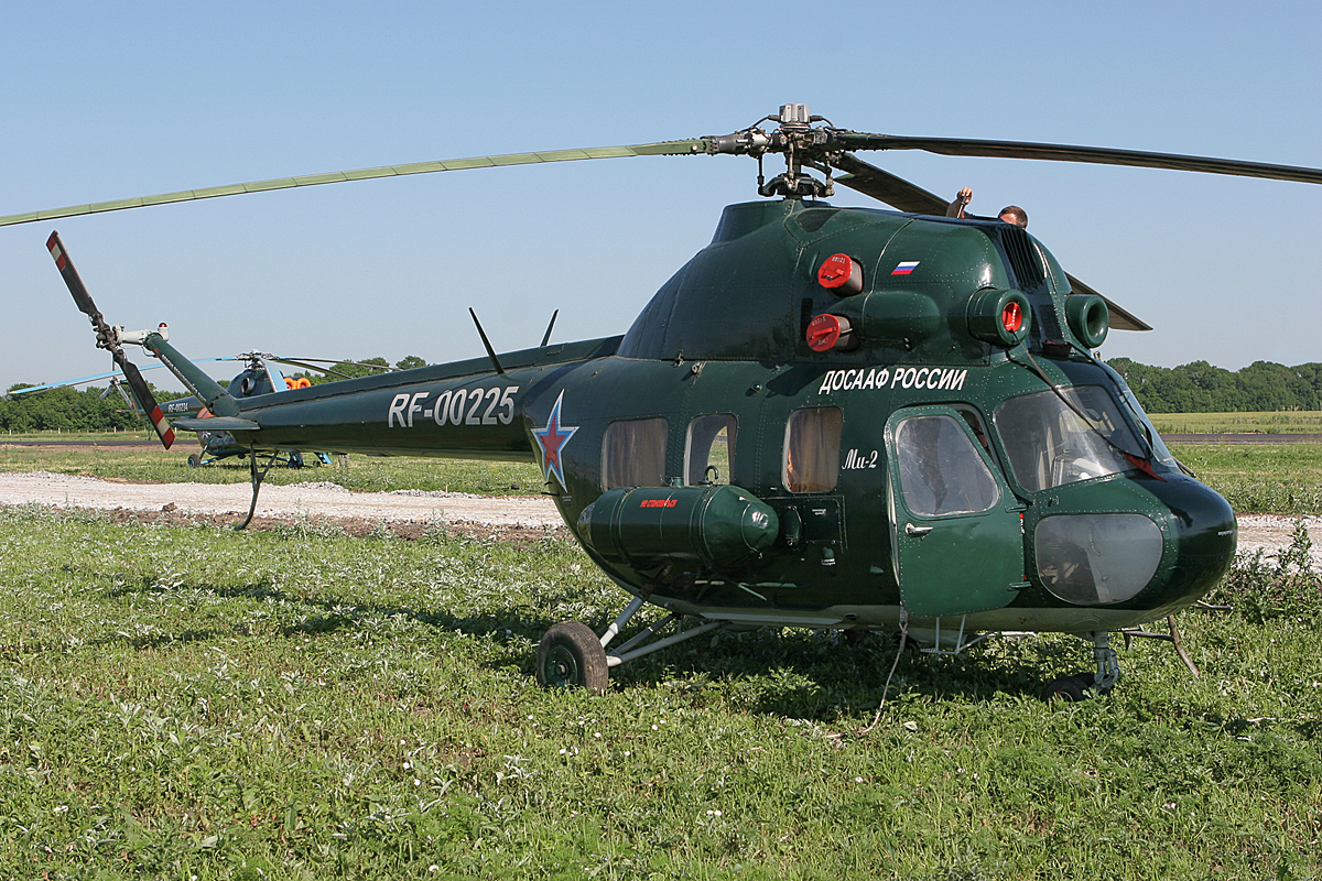 PZL Mi-2 RF-00225
