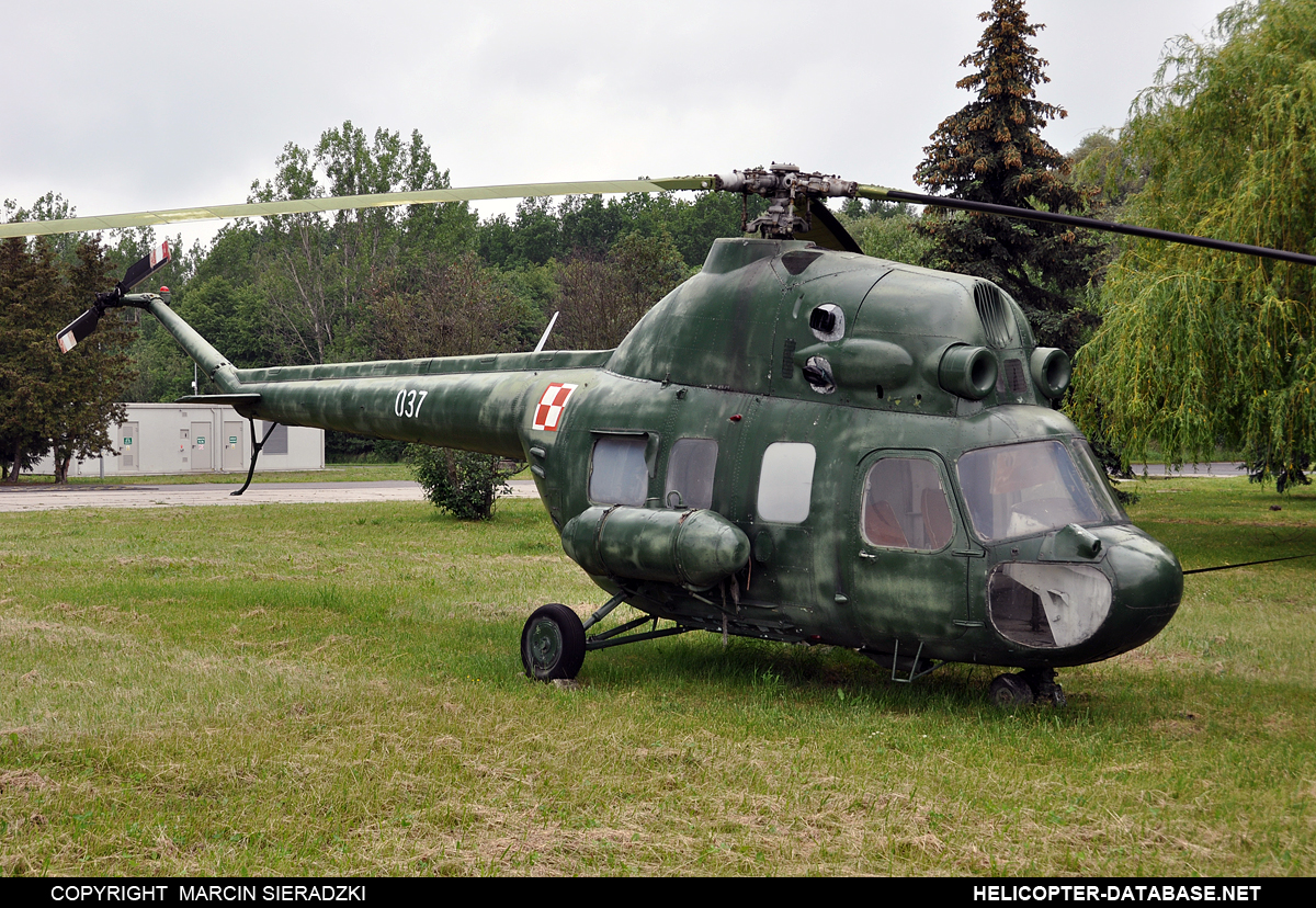 PZL Mi-2   037