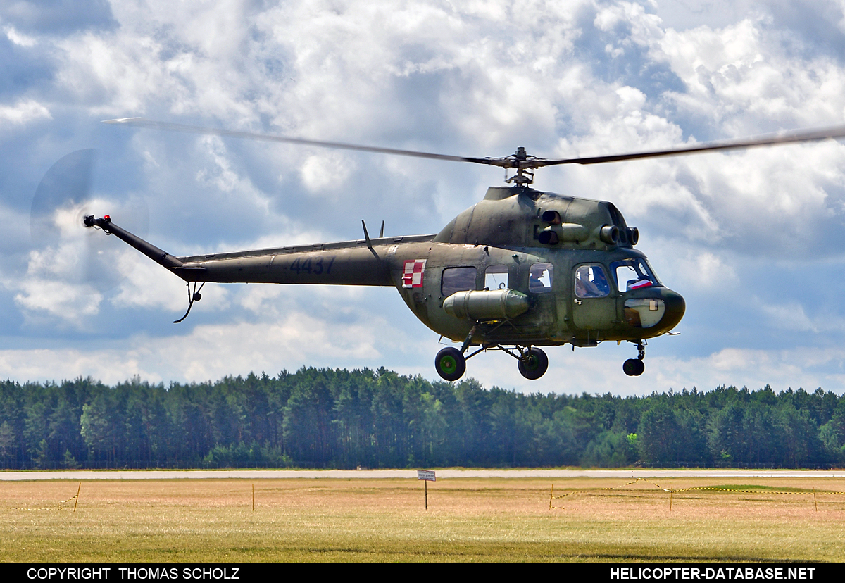 PZL Mi-2RL 4437