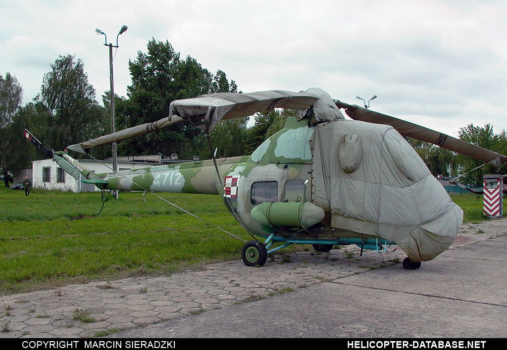 PZL Mi-2P   4712