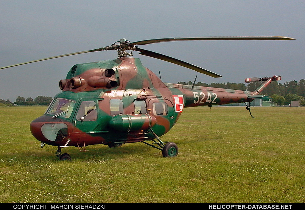 PZL Mi-2D   5242