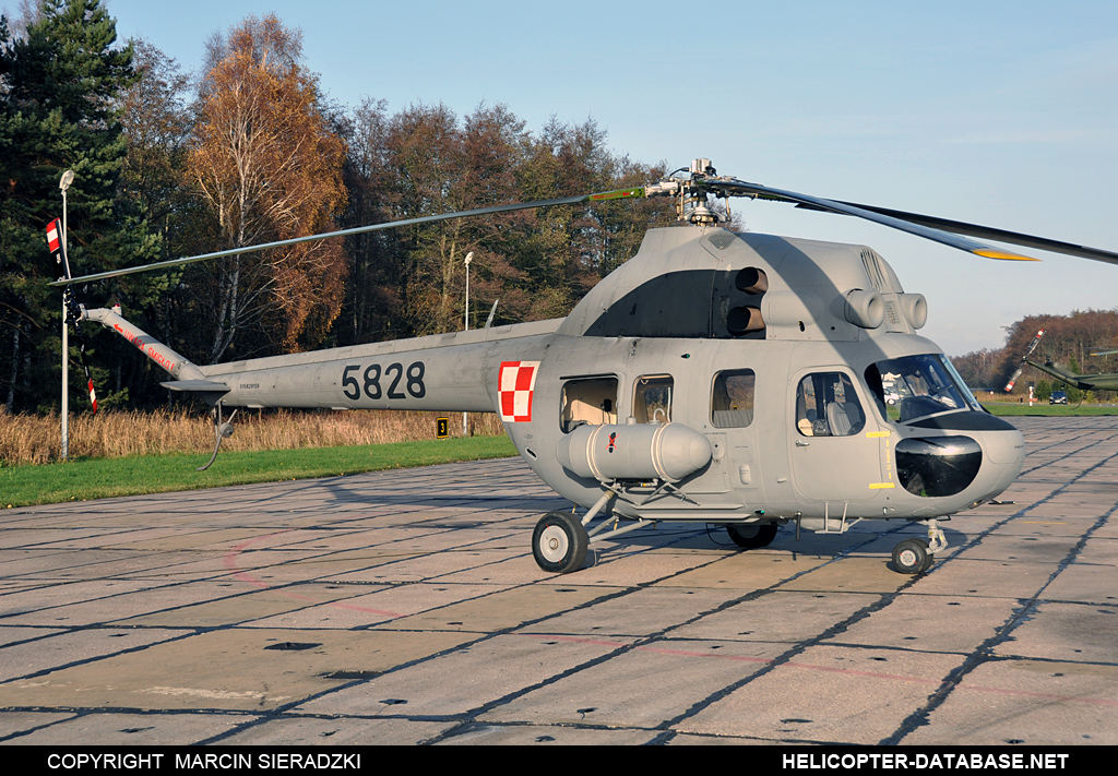 PZL Mi-2   5828