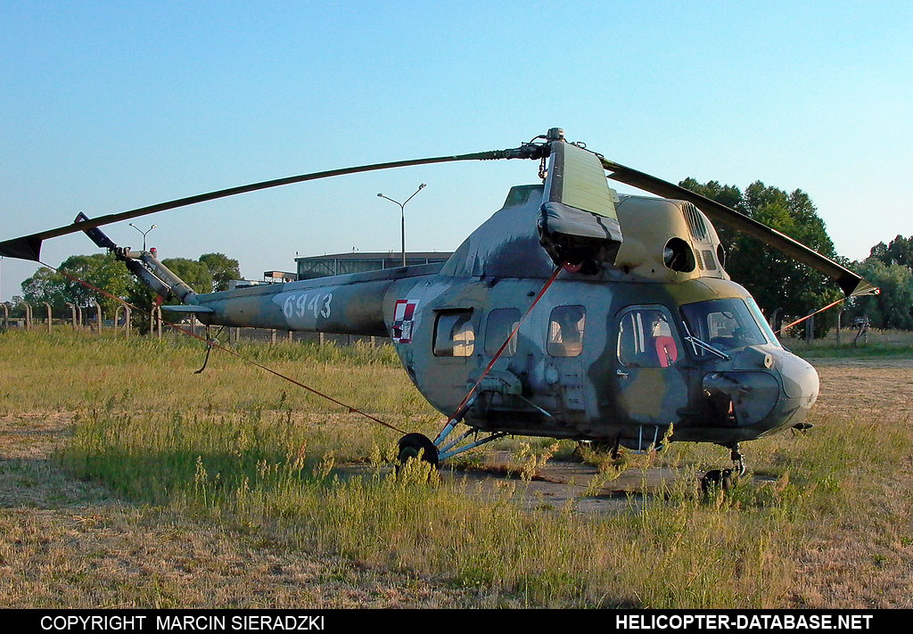 PZL Mi-2URP   6943