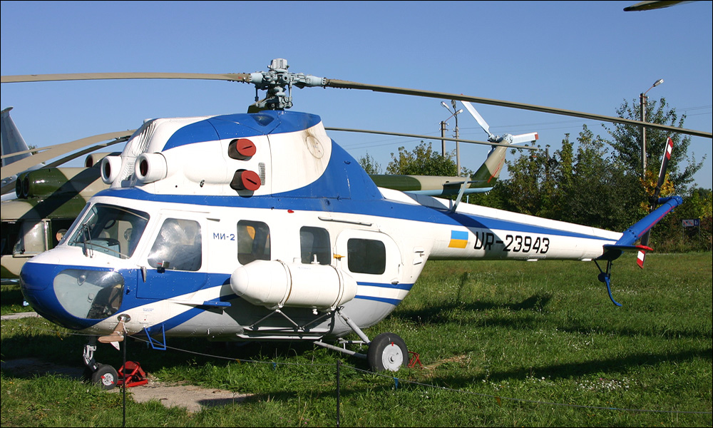PZL Mi-2   UR-23943
