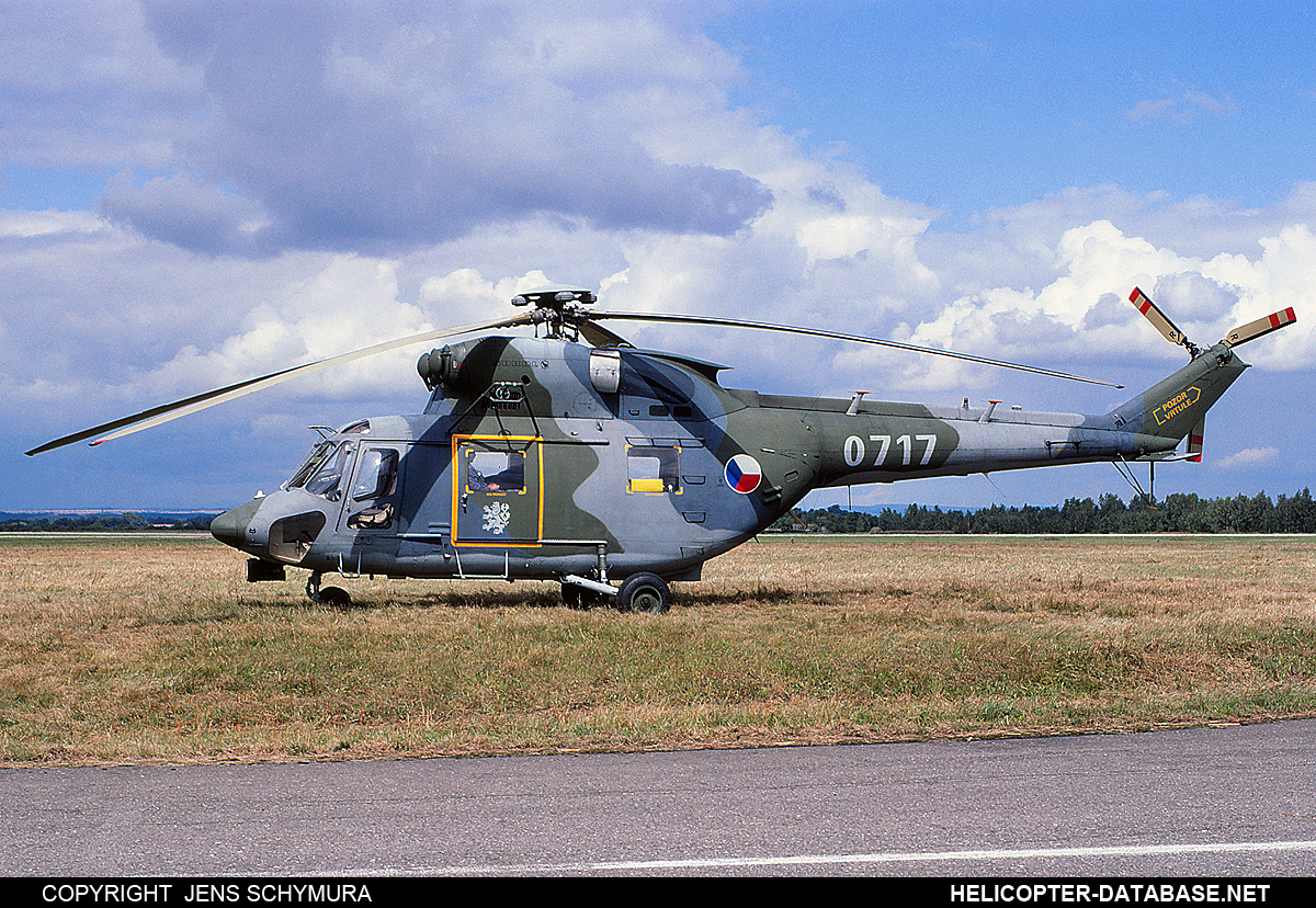 PZL W-3A  Sokół   0717