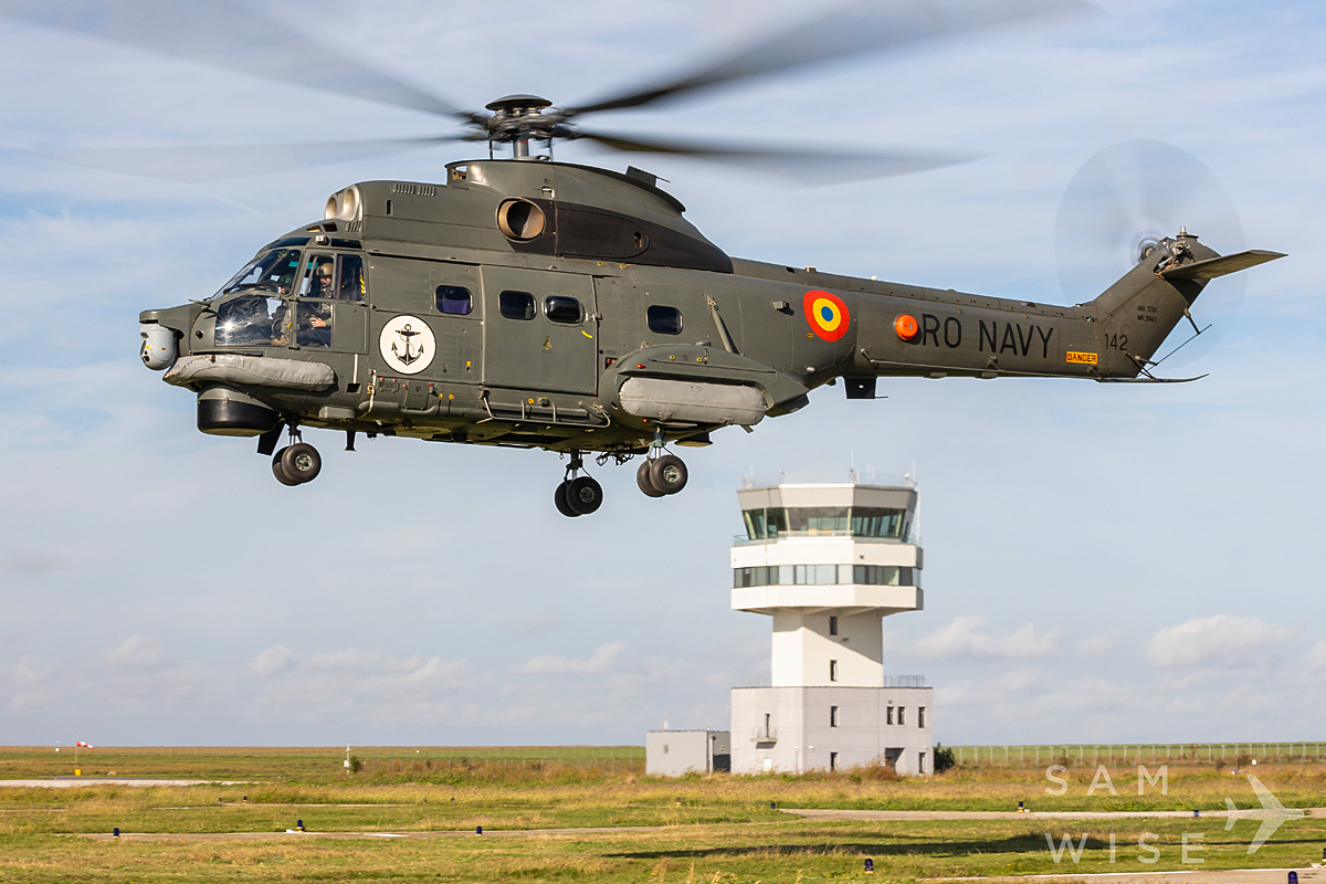 IAR-330 Puma NAVAL   142