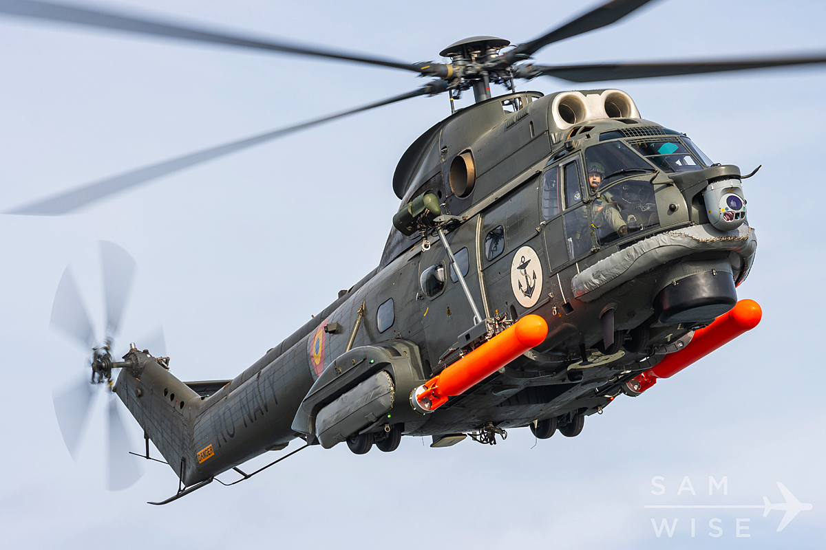 IAR-330 Puma NAVAL   142