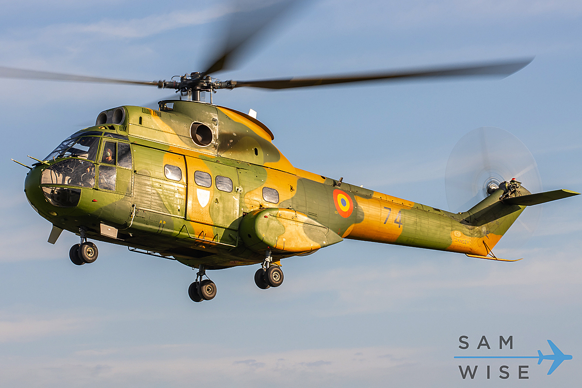 IAR-330L Puma   74