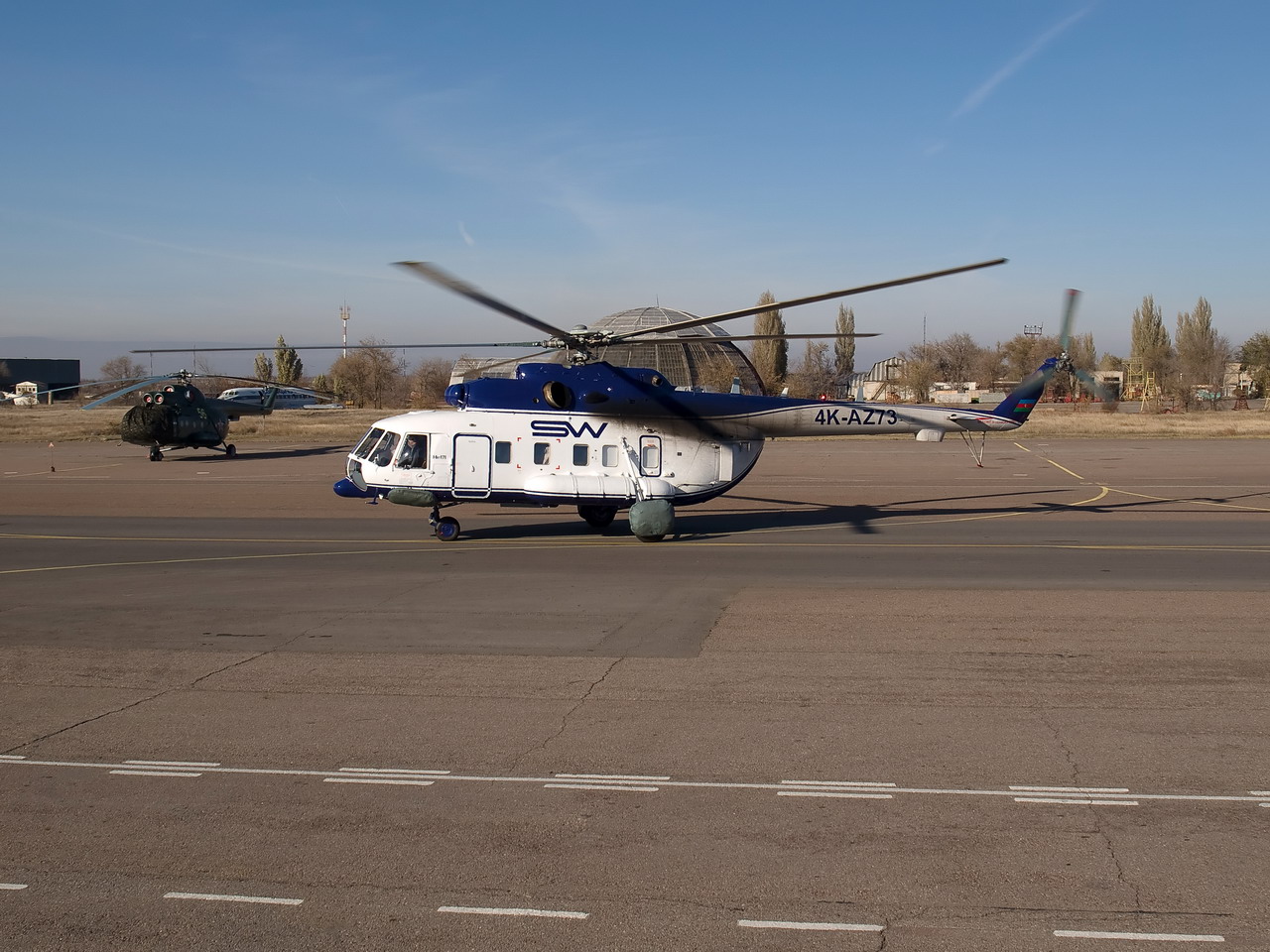 Mi-171C   4K-AZ73