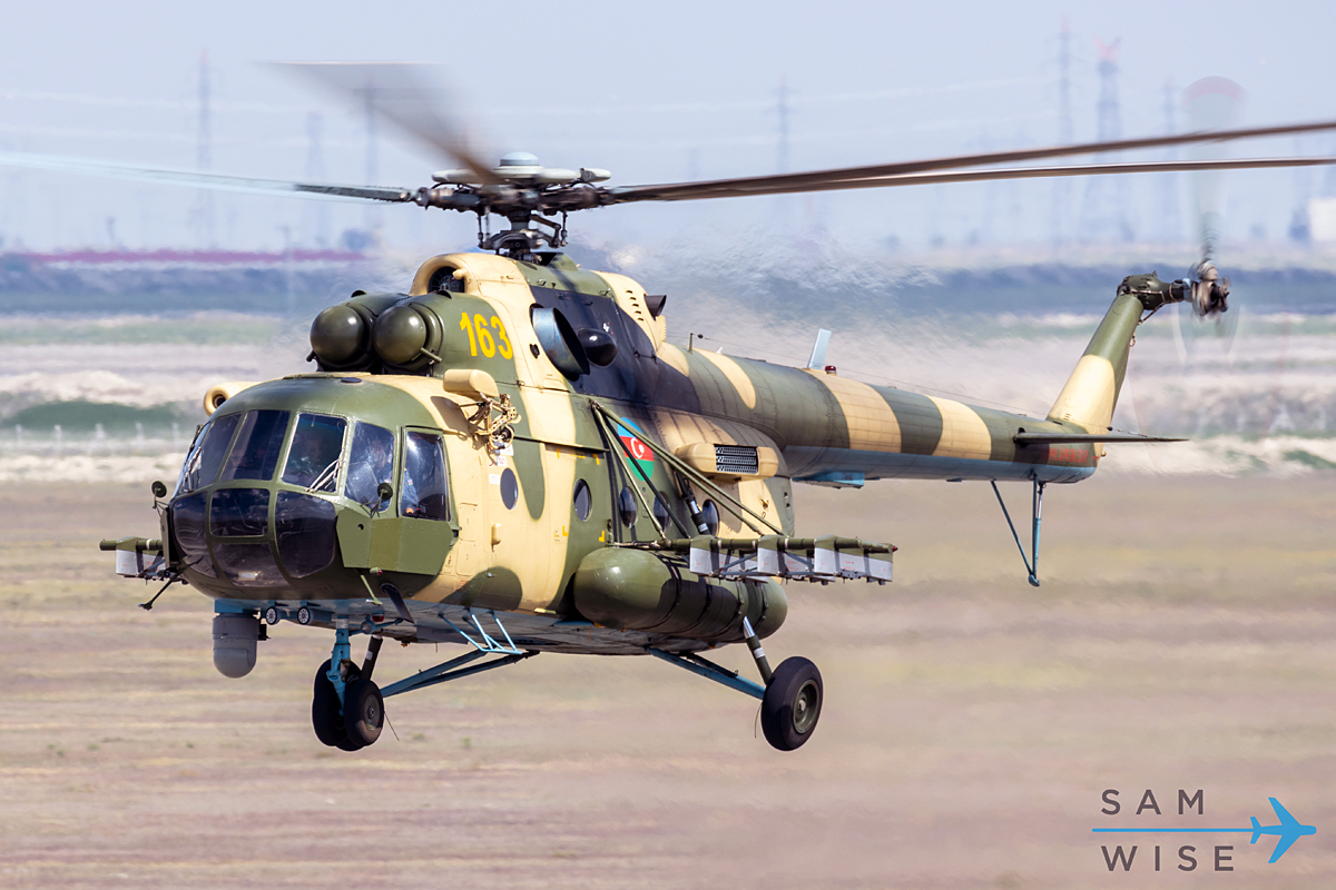 Mi-17-1V LAHAT   163 yellow