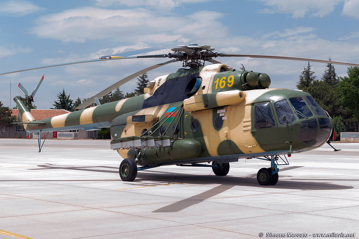 Mi-17-1V   169 yellow