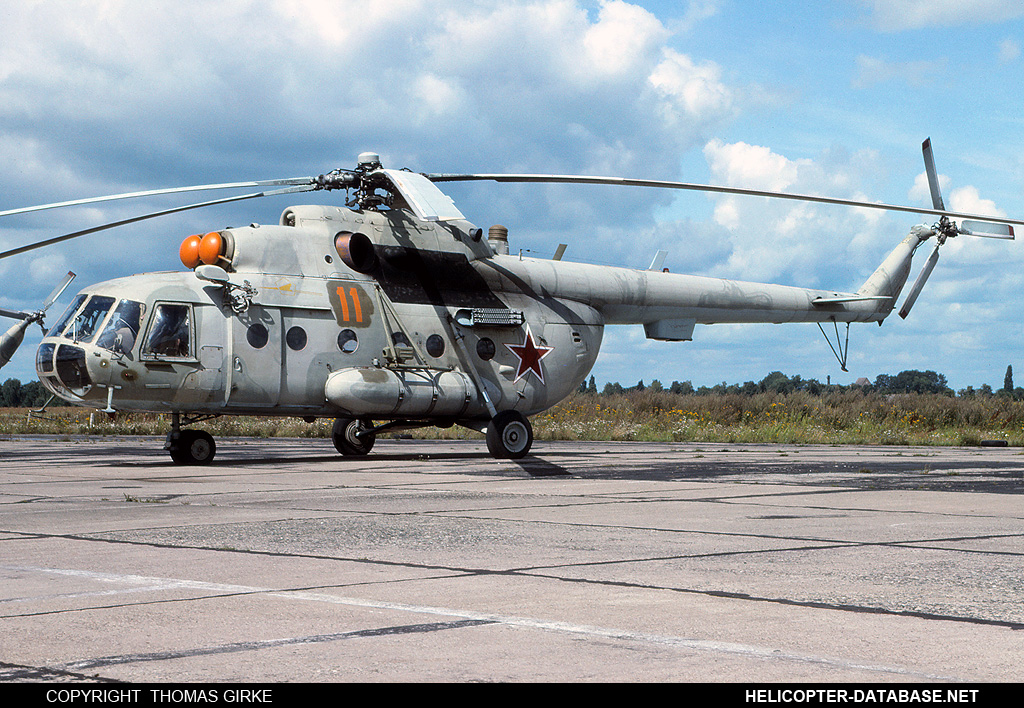 Mi-8MT   11 orange