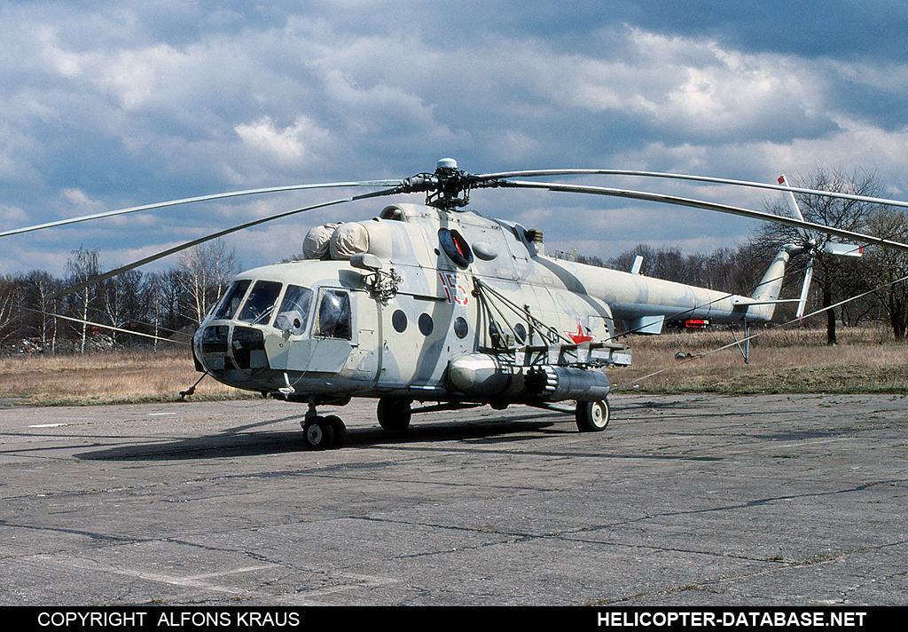 Mi-8MT   15 red