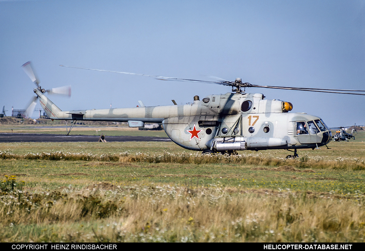 Mi-8MT   17 orange