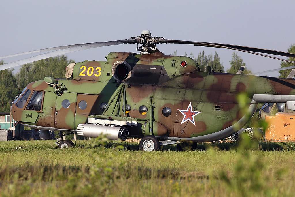 Mi-8MTKO   203 yellow