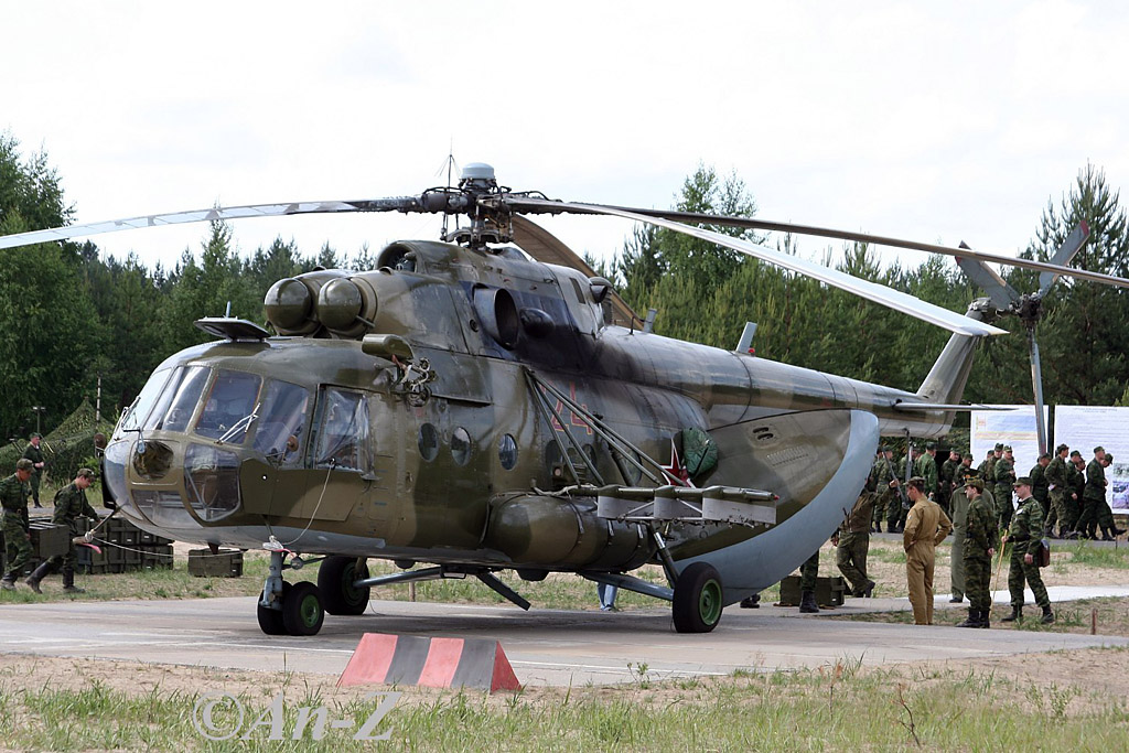 Mi-8MT   24 red